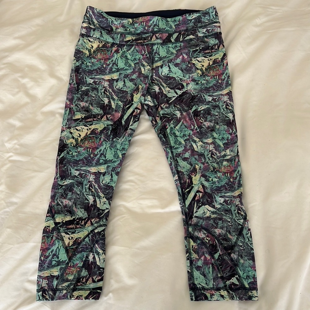Lululemon Inspire Crop 23”
